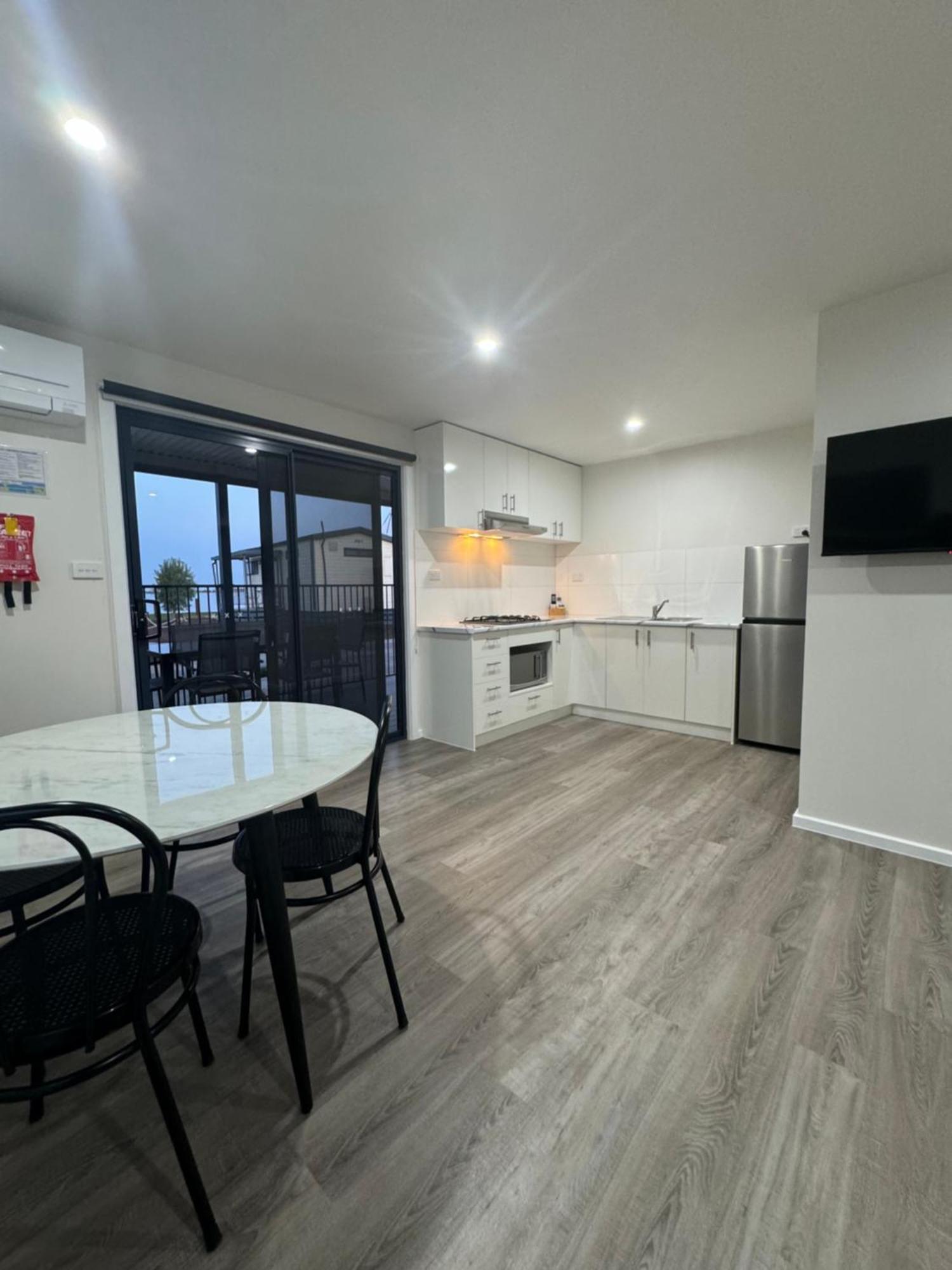 Lake Boga Caravan Park Exterior foto